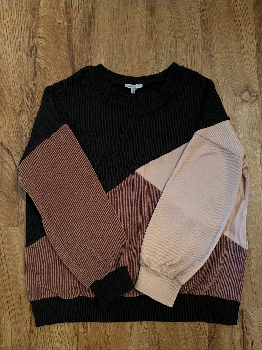 White Birch Oversized Long Sleeve Colorblock Top - Picture 1 of 8